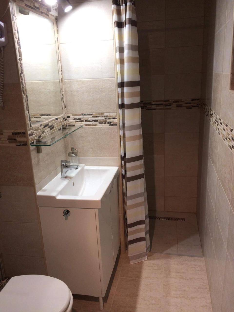 Apartamento Rigó Lak Miskolc Exterior foto